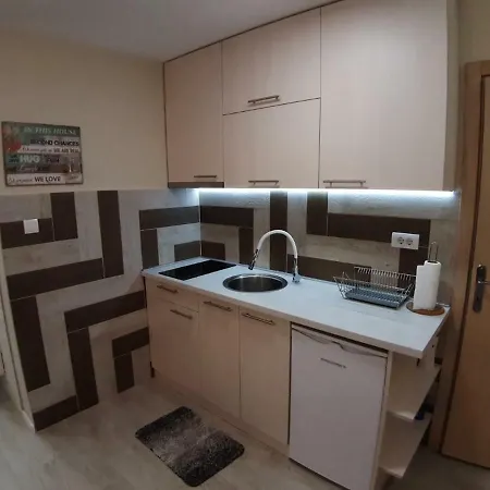 Anchor Apartment