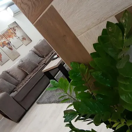 Apartment Anchor *